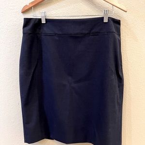Banana Republic Women’s Summer Weight Wool Suiting Navy Pencil Skirt Size 14